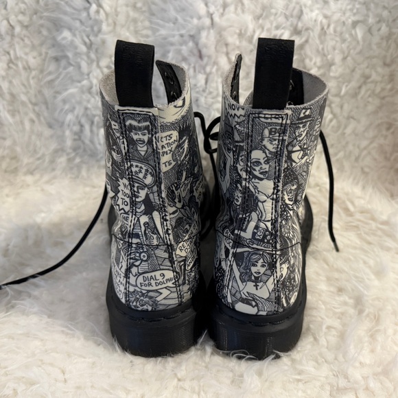 *NWB* Dr. Martens x Mark Wigan Pascal 8-Eye "Party People" Leather Boots Size 7W - Picture 3 of 5